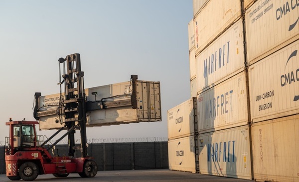 Tarifa adicional de 25% dos EUA ameaça exportações brasileiras e preocupa indústria, avalia CNI